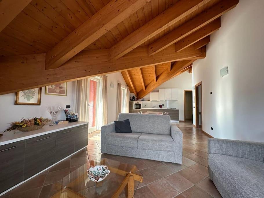 Casa Nella Villa Pianello Del Lario ภายนอก รูปภาพ