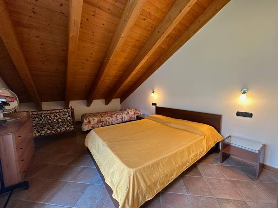 Casa Nella Villa Pianello Del Lario ภายนอก รูปภาพ