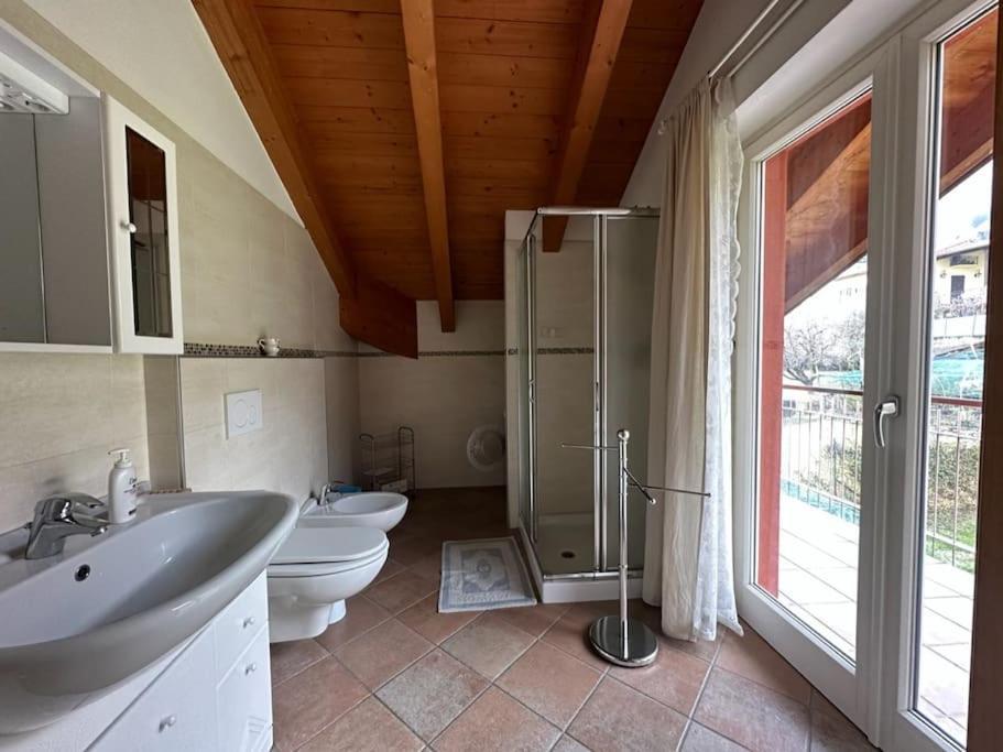 Casa Nella Villa Pianello Del Lario ภายนอก รูปภาพ